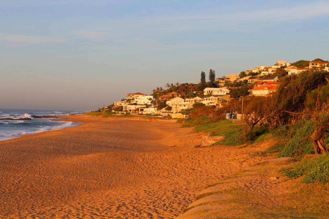 511 Umdloti Resort Beachfront 1Bed Self Catering Apartment Sea View Extérieur photo